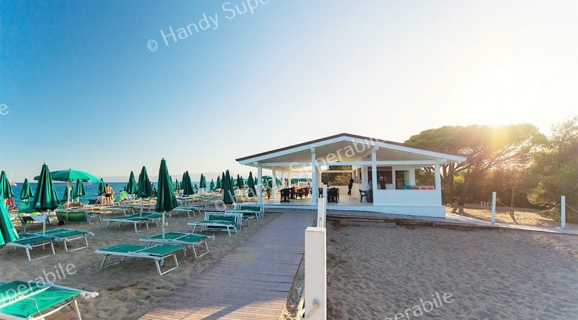 bar-spiaggia-tramonto