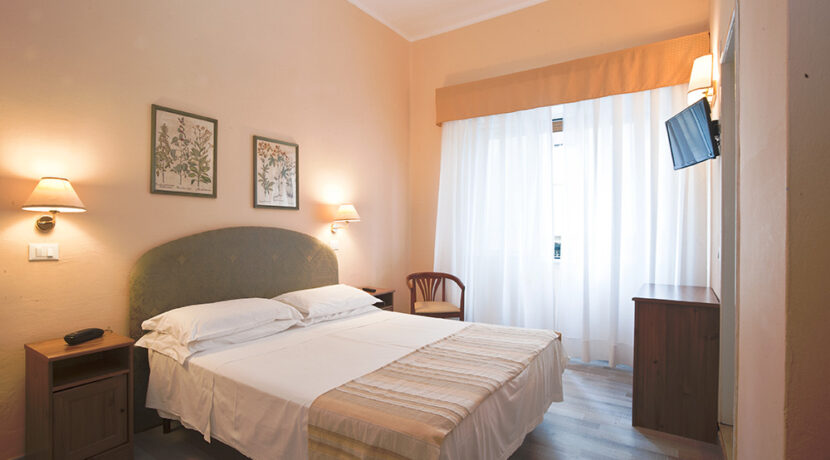 hotel-ausonia-Follonica_camera-standard_small