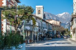 Forte-dei-Marmi-main-road-Tuscany