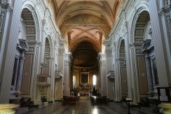 Massa duomo navata centrale di Davide Papalini - Opera propria con licenza CC BY-SA 3.0 tramite Wikimedia Commons