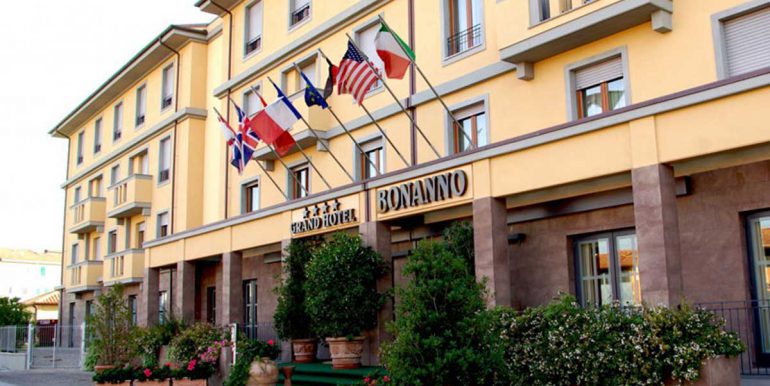 050600_facciata-grand-hotel-bonanno